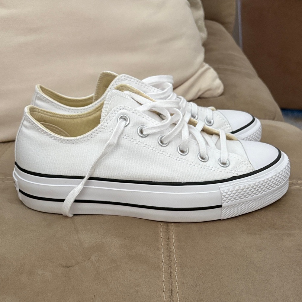 Converse White Low Top Sneakers - Picture 2 of 5